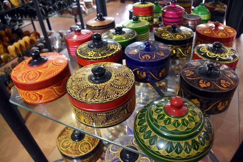 Sri Lanka’s Gifts and Souvenirs, A Treasure Trove for Foreign Travellers