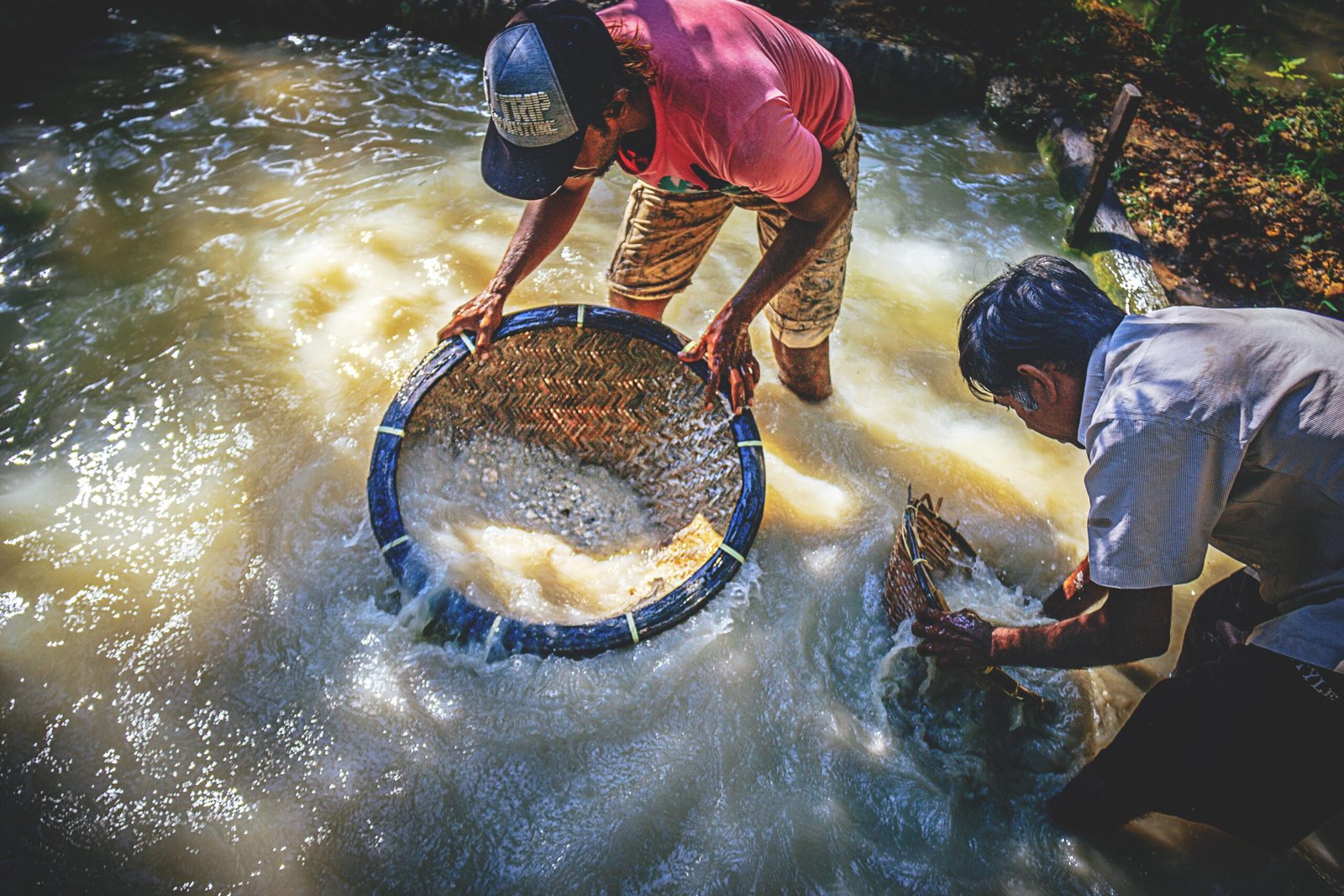 Discover Meetiyagoda’s Moonstone Mine, Unveiling Sri Lanka’s Gemstone Treasure