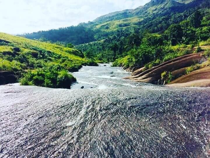 Patna Sliding Rock, Sinharaja