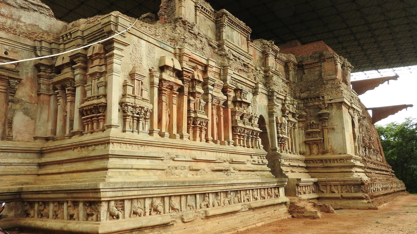 Thivanka Image House, Polonnaruwa