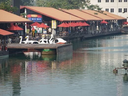 Pettah Floating Market, Colombo