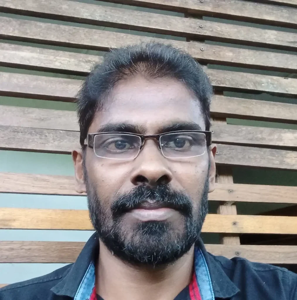 Chaminda Kuruwita (KuRa) - Certified SLTDA private tour guide Sri Lanka